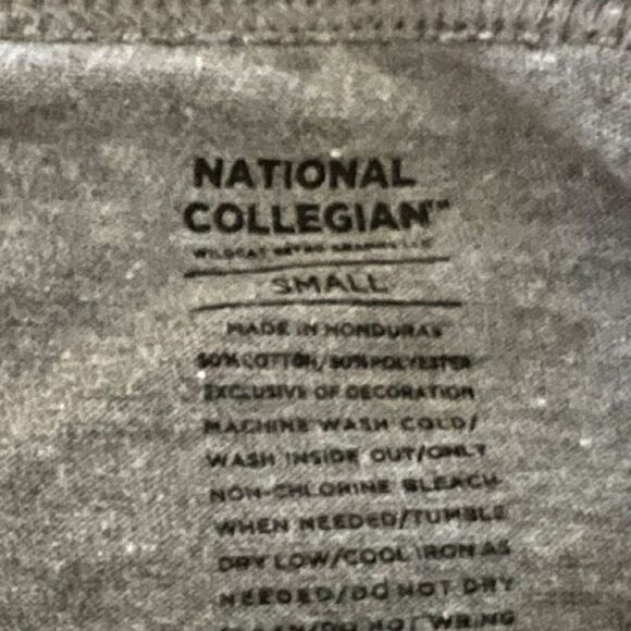 University of Minnesota Logo T Shirt Size Small - Picture 3 of 3